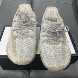 Original kids Yeezy size 8us 25 European